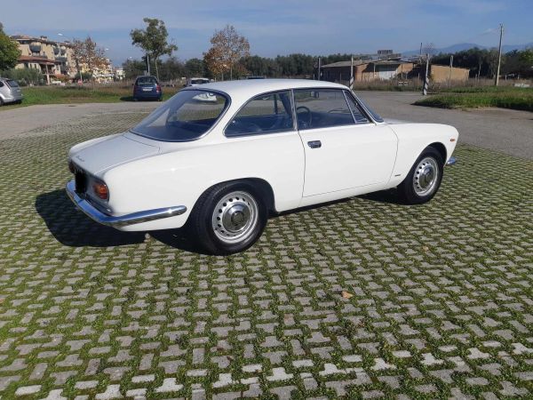 Alfa Romeo Giulia 1600 Sprint GT 1966 136276